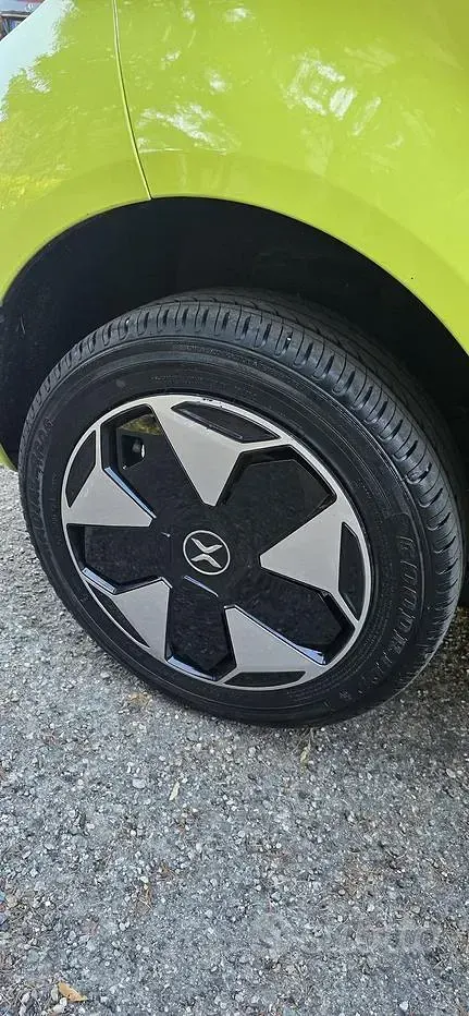 Usata XEV Yoyo 7 kW (10 CV) 2023 Giallo Utilitaria