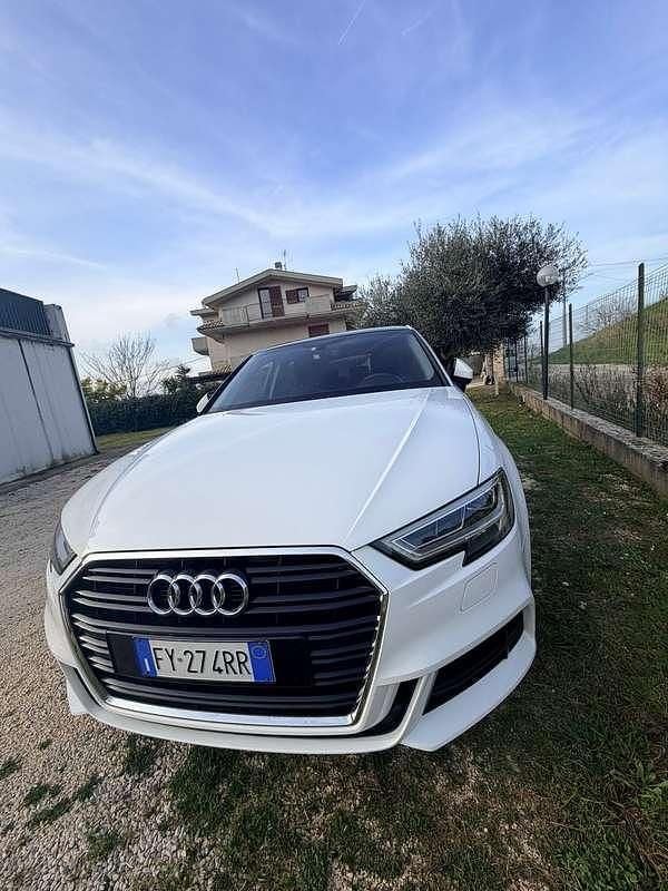 Usata Audi A3 Admired 150 CV (110 kW) 2019 Berlina
