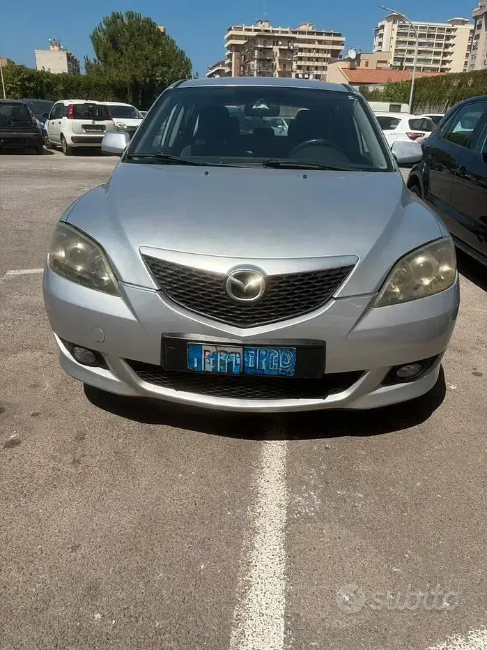 Usata Mazda 3 109 CV (80 kW) 2006 Grigio Berlina