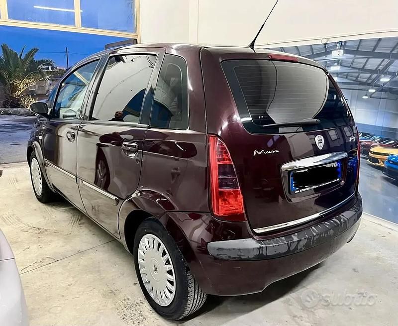 Usata Lancia Musa 90 CV (66 kW) 2006 Monovolume