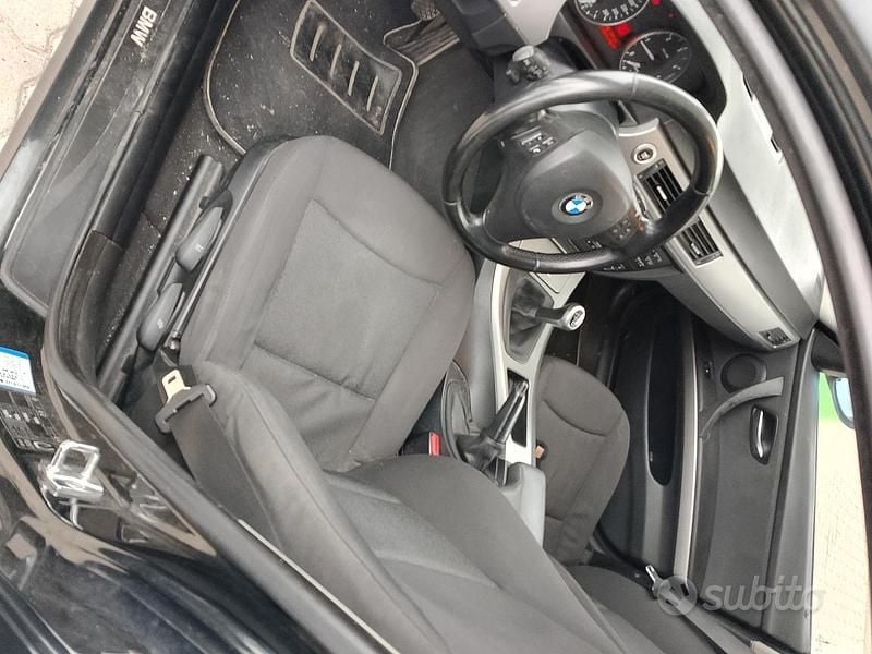 Usata BMW 320 177 CV (130 kW) 2007 Nero Station wagon