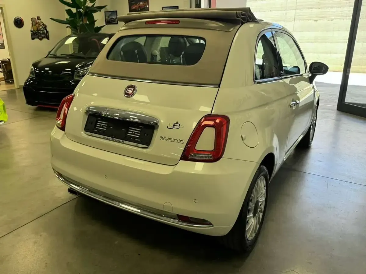 Usata Fiat 500C 69 CV (50 kW) 2021 Bianco perla Cabrio