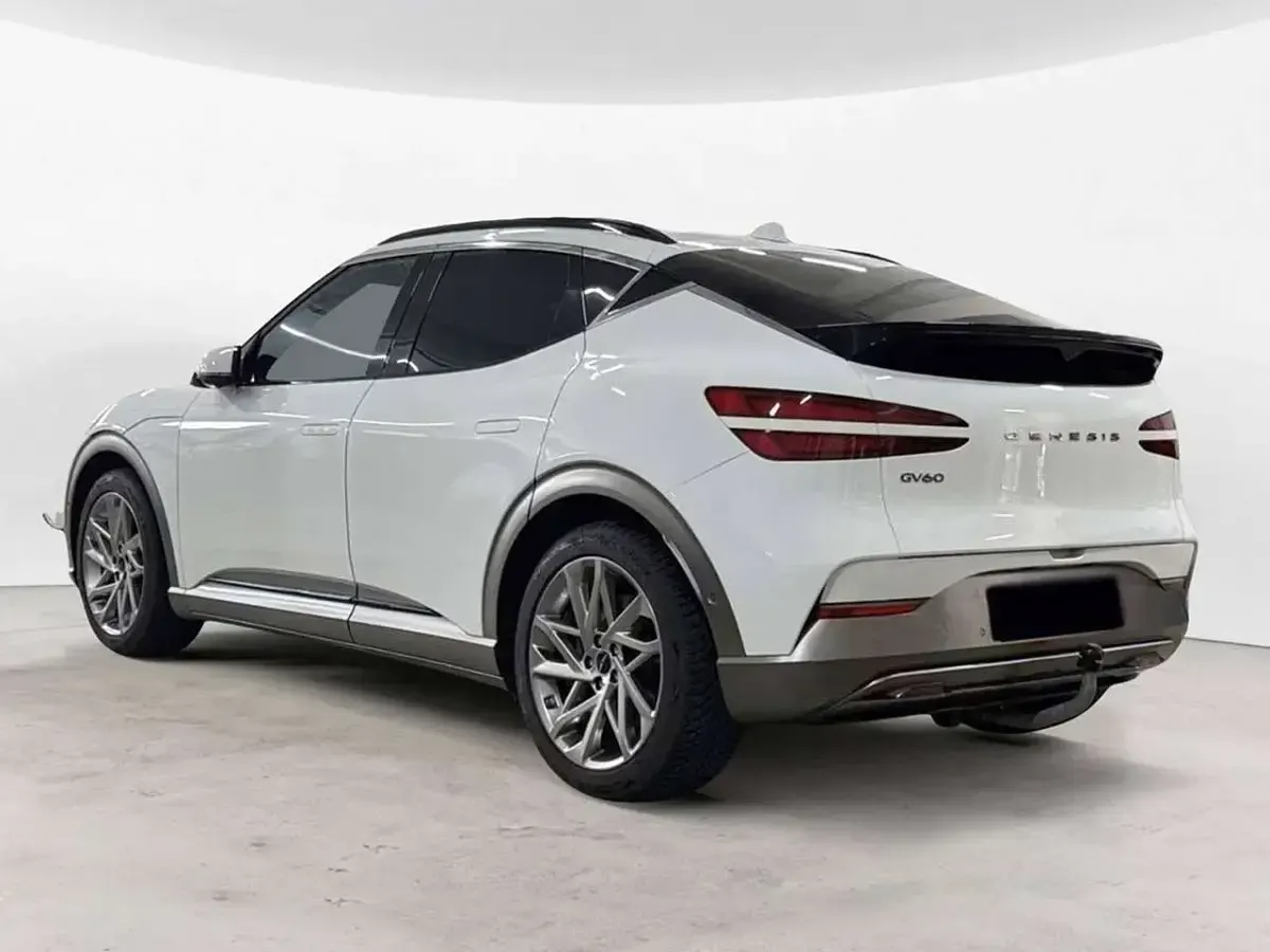 Usata Genesis GV60 Sport 233 kW (318 CV) 2024 Bianco SUV