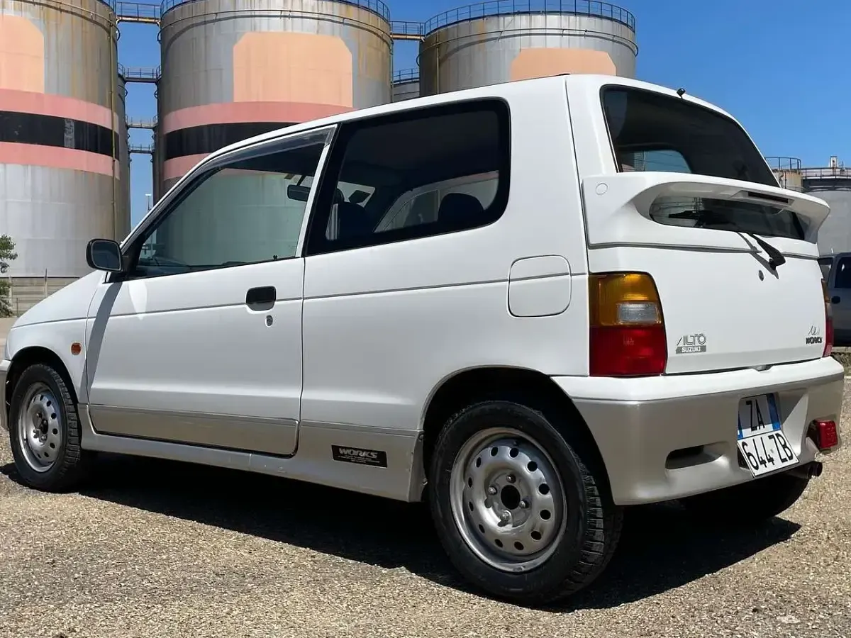 Usata Suzuki Alto 64 CV (47 kW) 1996 Bianco Utilitaria