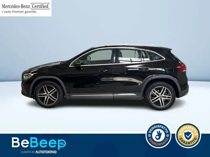 Usata Mercedes GLA200 150 CV (110 kW) 2020 Nero metallizzato SUV