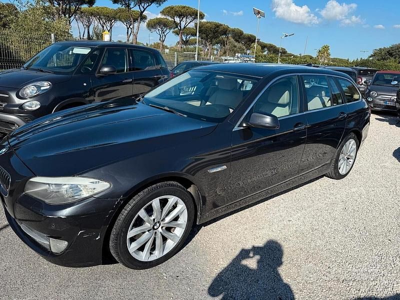 Usata BMW 520 184 CV (135 kW) 2011 Grigio Station wagon