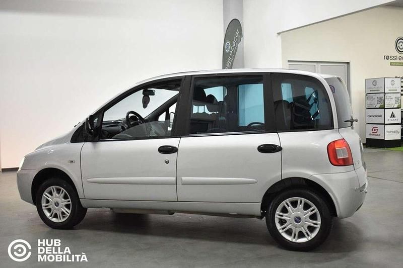 Usata Fiat Multipla Active 103 CV (75 kW) 2006 Argento Monovolume