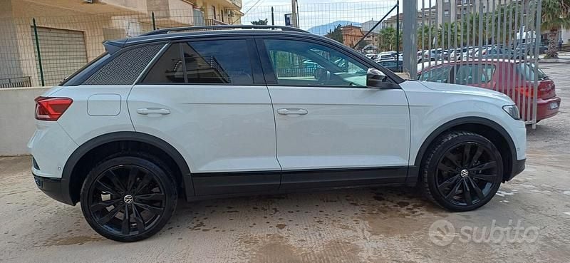 Usata VW T-Roc Edition 116 CV (85 kW) 2020 Bianco SUV
