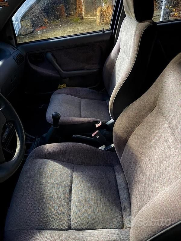 Usata Fiat Punto 73 CV (53 kW) 1995 Berlina