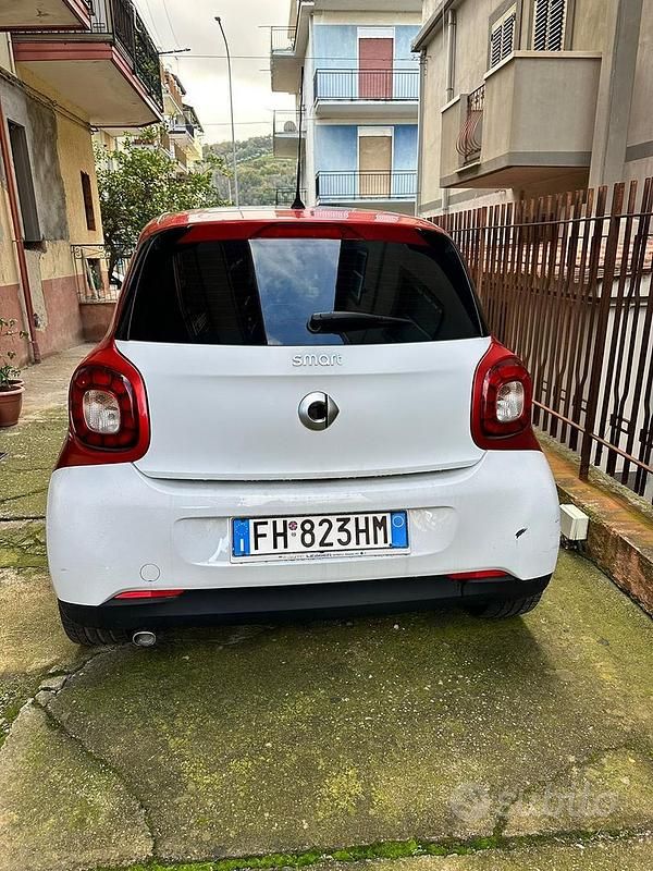 Usata Smart ForFour 90 CV (66 kW) 2016 Utilitaria