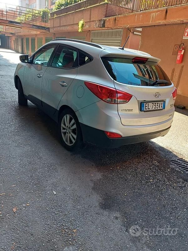 Usata Hyundai ix35 Comfort 184 CV (135 kW) 2012 Argento SUV