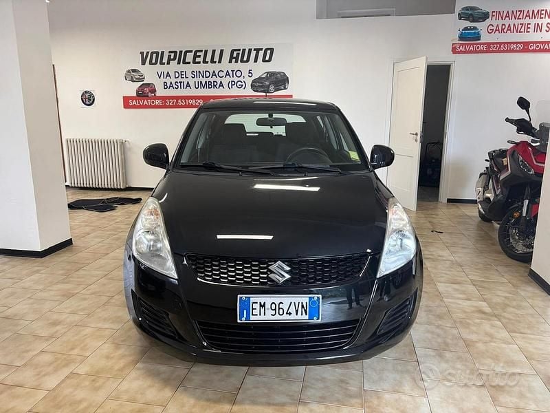 Usata Suzuki Swift 93 CV (68 kW) 2012 Nero Utilitaria