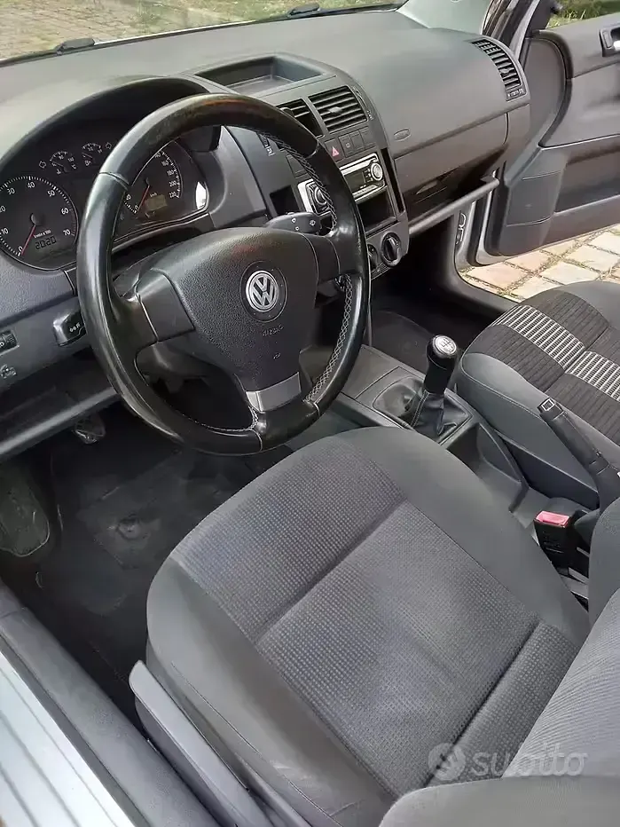 Usata VW Polo 69 CV (50 kW) 2009 Grigio Utilitaria