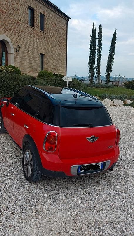Usata Mini Countryman 122 CV (89 kW) 2011 Rosso SUV