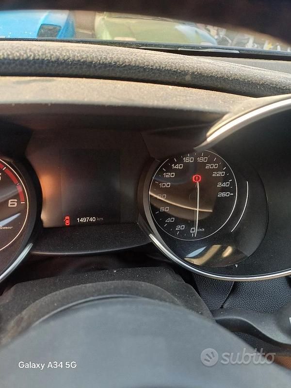 Usata Alfa Romeo Giulia 150 CV (110 kW) 2018 Nero Berlina