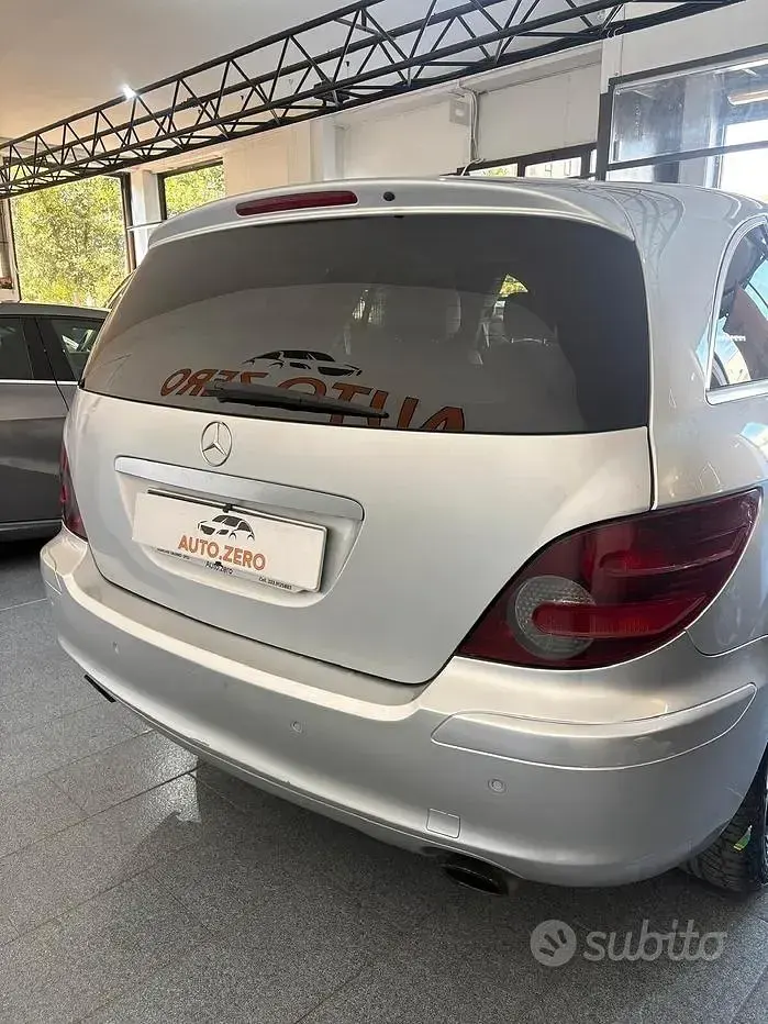 Usata Mercedes R280 190 CV (139 kW) 2008 Grigio Station wagon