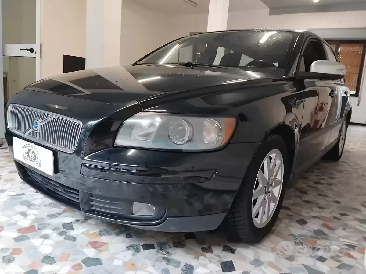 Usata Volvo V50 Summum 109 CV (80 kW) 2007 Nero Station wagon