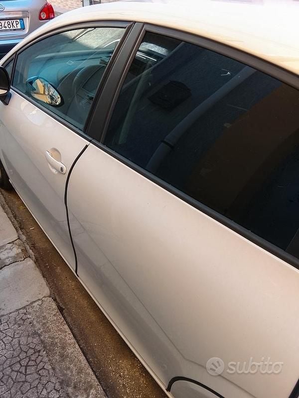 Usata Seat Leon 105 CV (77 kW) 2010 Bianco Berlina