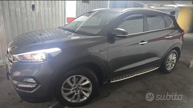 Usata Hyundai Tucson Xpossible 116 CV (85 kW) 2016 Grigio SUV
