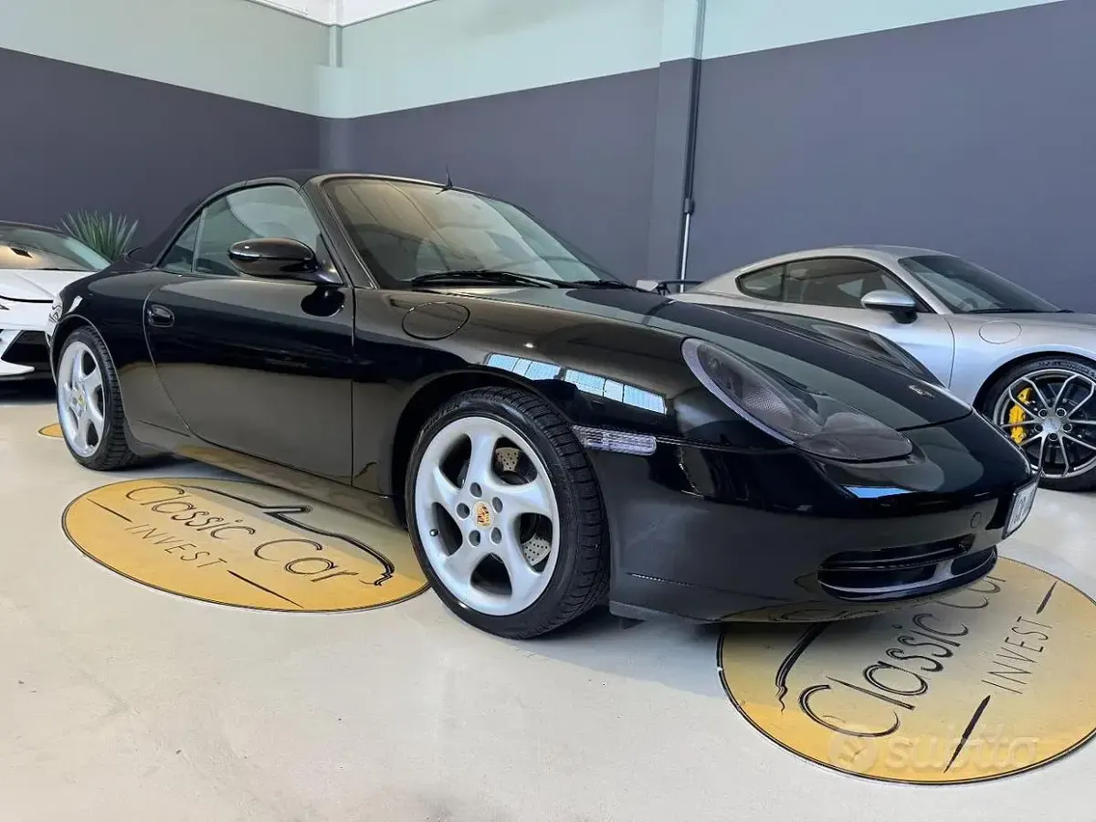Usata Porsche 911 Carrera Cabriolet 320 CV (235 kW) 2001 Nero Cabrio