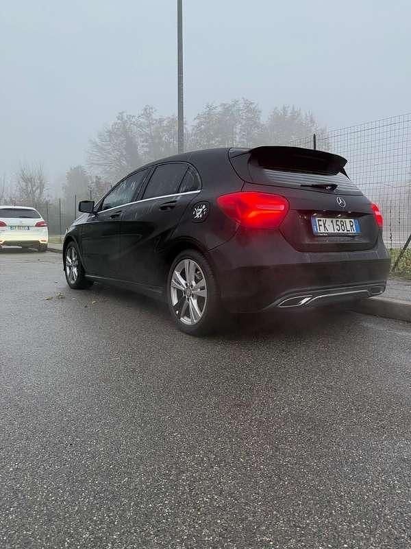 Usata 2016 Mercedes A180 Premium Berlina | 10.000 € (Super prezzo) - Immagine 1/3
