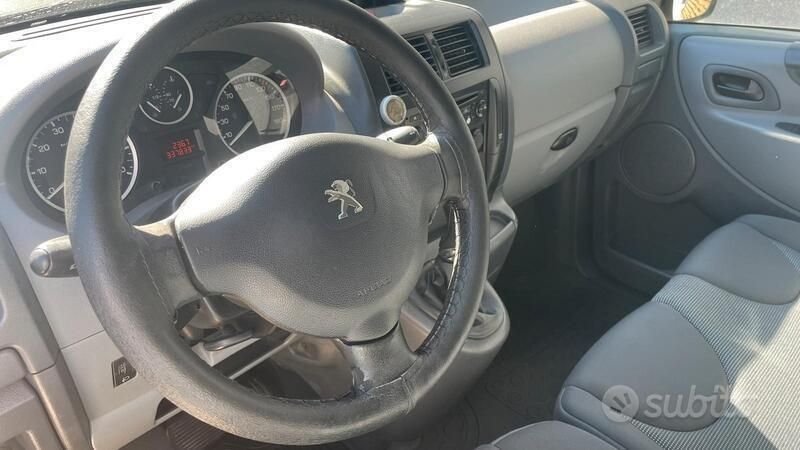 Usata Peugeot Expert 94 CV (69 kW) 2013 Grigio Furgone