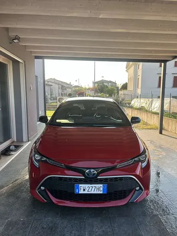 Usata Toyota Corolla Lounge 152 CV (111 kW) 2019 Berlina