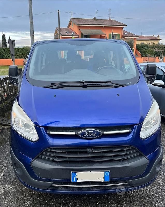 Usata Ford Tourneo 130 CV (95 kW) 2016 Blu Monovolume