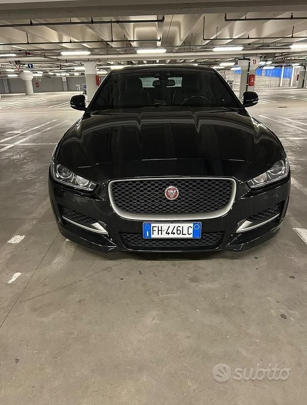 Nero Usata 2017 Jaguar XE R-Sport Tre volumi | 12.000 € (Super prezzo) - Immagine 1/4