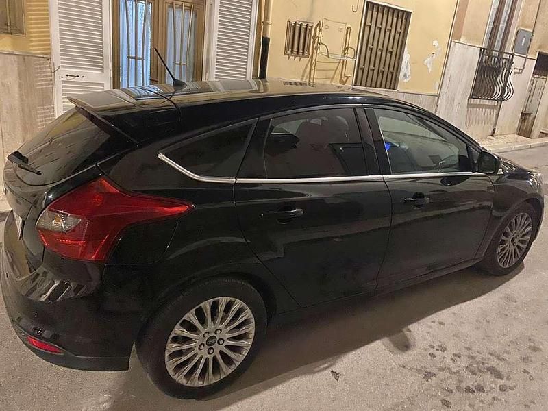 Usata Ford Focus Titanium 116 CV (85 kW) 2012 Nero Berlina