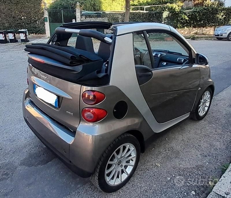 Usata Smart ForTwo Cabrio Passion 84 CV (61 kW) 2011 Marrone Cabrio