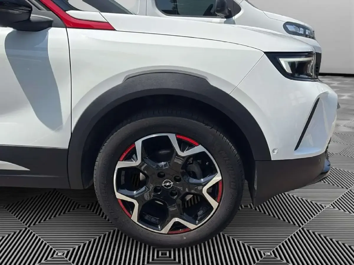 Usata Opel Mokka GS Line 131 CV (96 kW) 2022 Bianco SUV