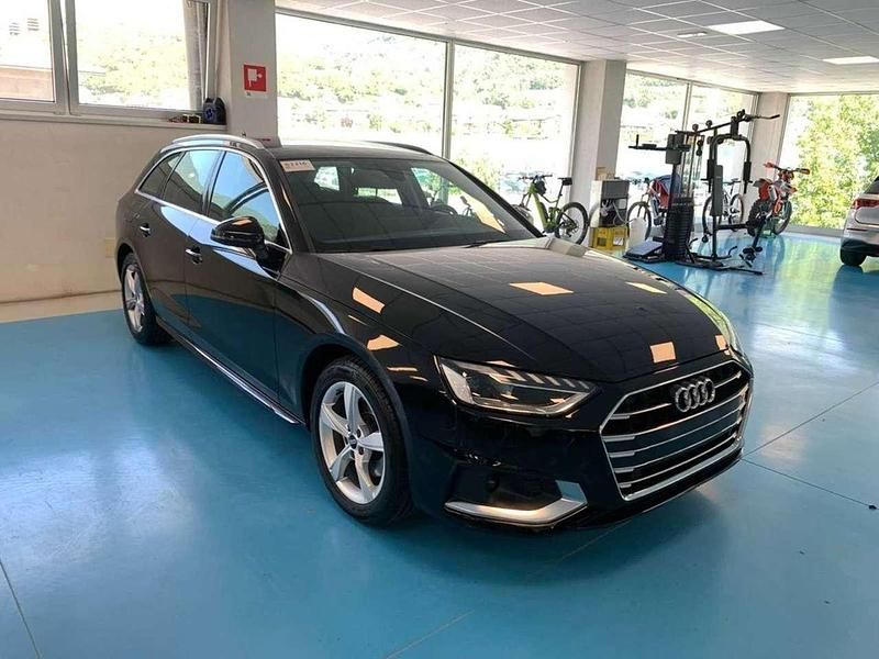 Bianco pastello Usata 2023 Audi A4 Advanced Station wagon | 27.990 € (Buon prezzo) - Immagine 1/4