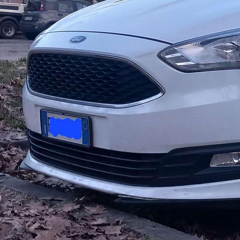 Usata Ford C-MAX Titanium 120 CV (88 kW) 2015 Monovolume