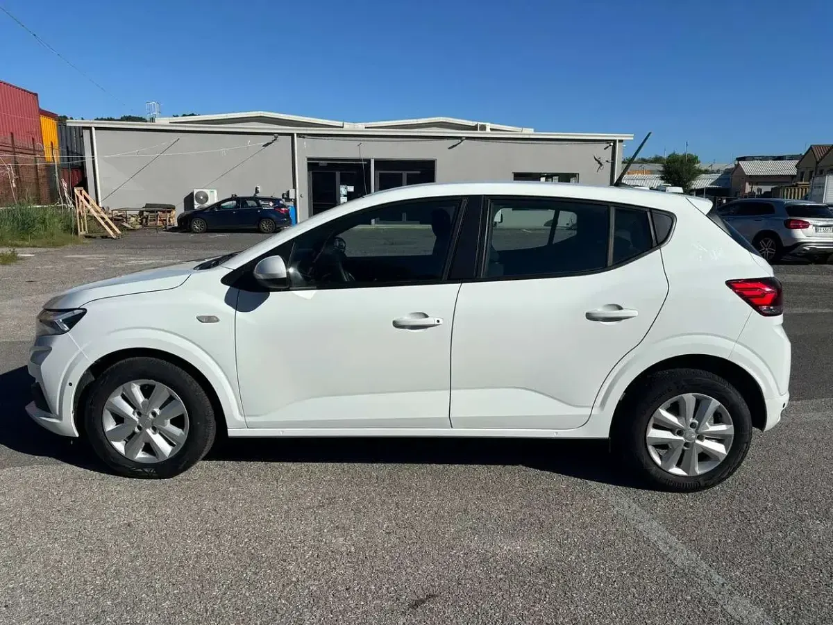 Usata Dacia Sandero Comfort 67 CV (49 kW) 2024 Bianco Berlina