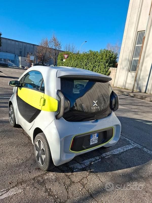 Usata XEV Yoyo 7 kW (10 CV) 2023 Grigio Utilitaria