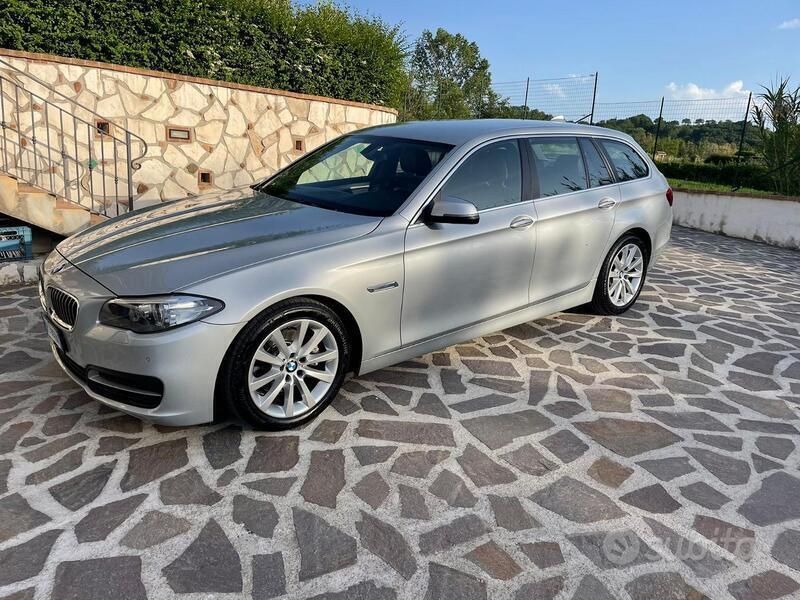 Usata BMW 520 Efficient Dynamics 190 CV (139 kW) 2016 Grigio Station wagon