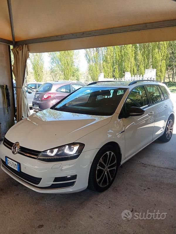 Usata VW Golf VII 110 CV (80 kW) 2015 Bianco Station wagon