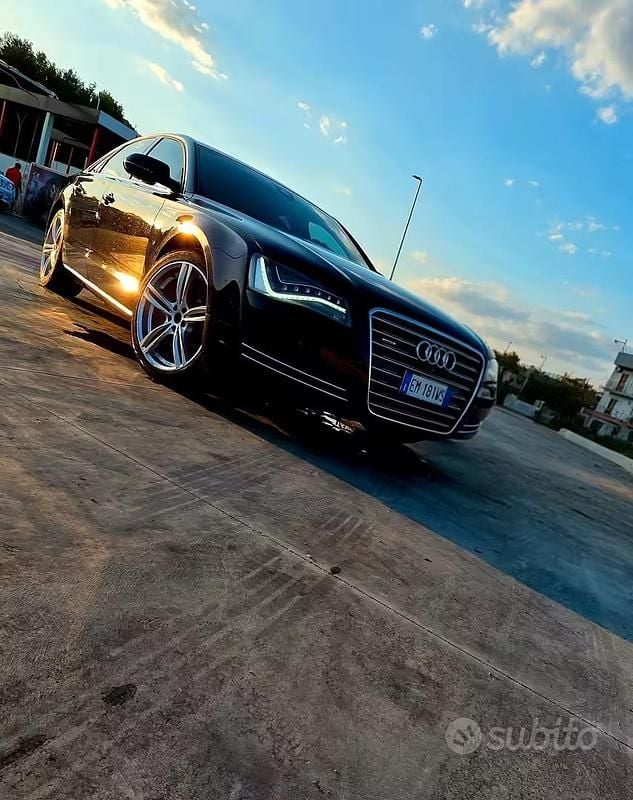 Usata Audi A8 250 CV (183 kW) 2012 Blu Berlina