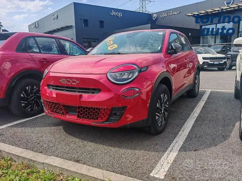 Nuova Fiat 600 110 CV (80 kW) 2025 Rosso SUV