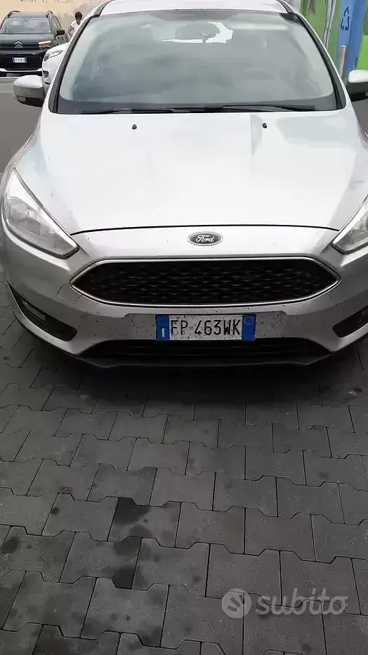 Usata Ford Focus 120 CV (88 kW) 2018 Grigio Berlina
