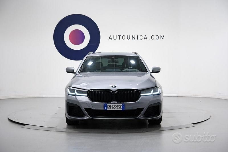 Usata BMW 530e M Sport 292 CV (214 kW) 2023 Grigio Station wagon
