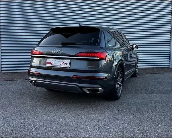 Usata Audi Q7 Sport 286 CV (210 kW) 2023 Grigiodaytonaperlato SUV