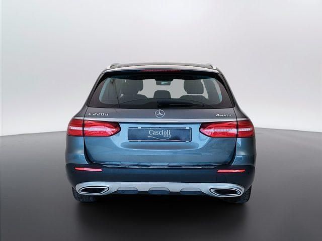 Usata Mercedes CLA220 2019 Grigio Berlina