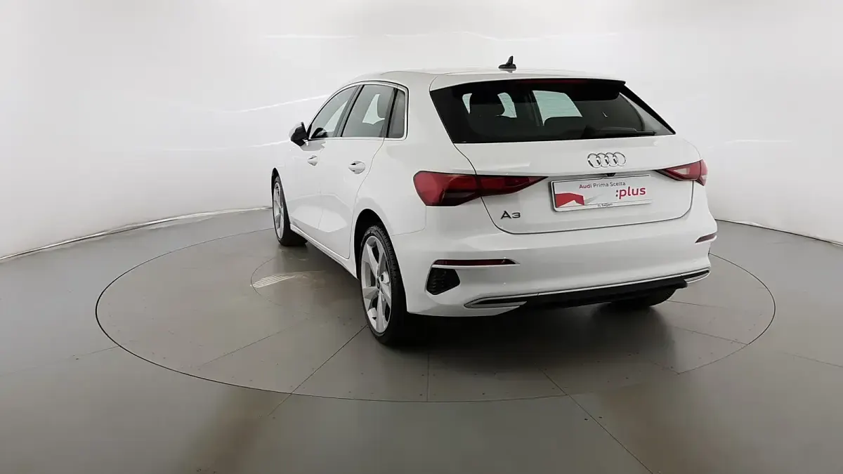Usata Audi A3 Advanced 110 CV (80 kW) 2022 Bianco Berlina