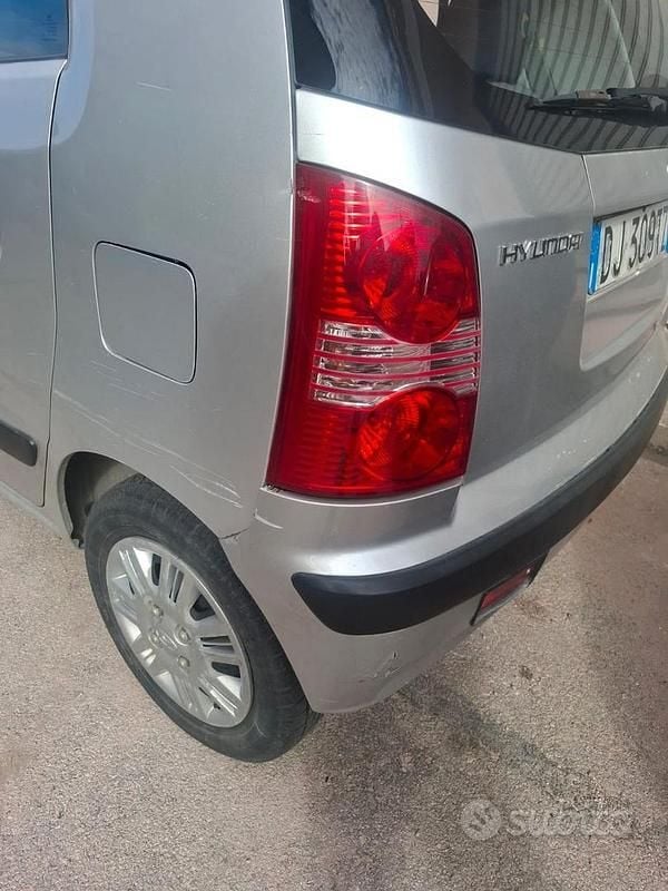 Usata Hyundai Atos 59 CV (43 kW) 2007 Grigio Utilitaria