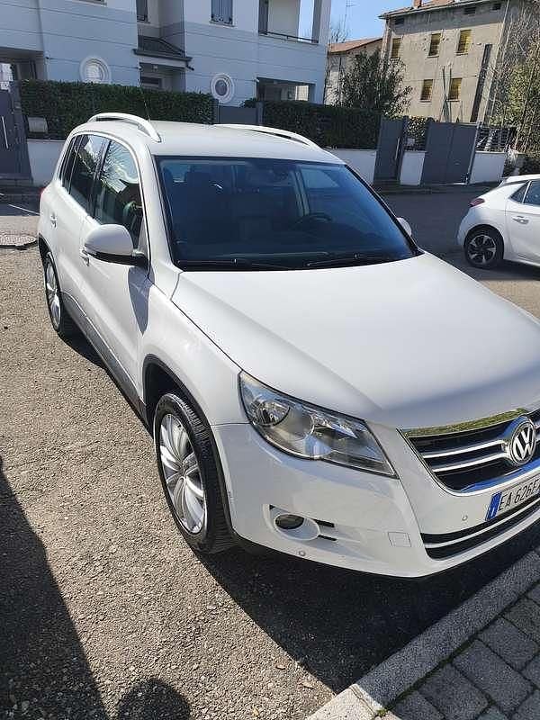 Usata VW Tiguan Sport 140 CV (102 kW) 2010 Bianco SUV