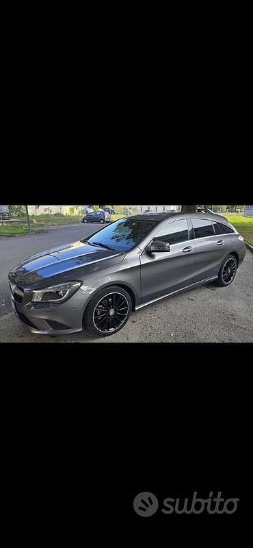 Grigio Usata 2016 Mercedes CLA200 Shooting Brake Premium Station wagon | 16.100 € (Buon prezzo) - Immagine 1/4