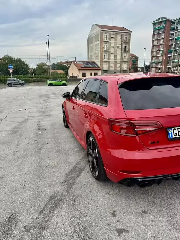 Usata Audi RS3 400 CV (294 kW) 2019 Rosso Berlina
