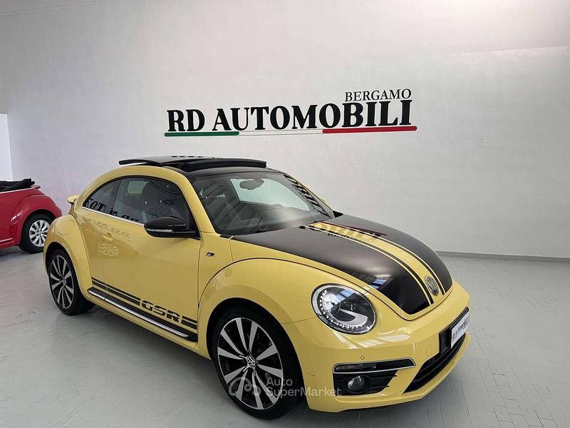 Usata VW Beetle R-line 211 CV (155 kW) 2014 Giallo pastello Utilitaria